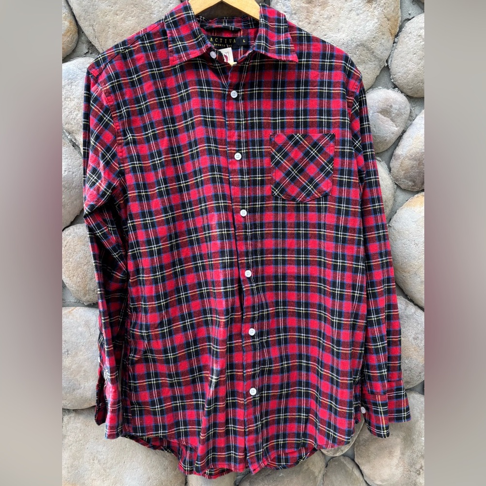Activa Sports Inc.  Red Plaid Button Down Flannel Shirt